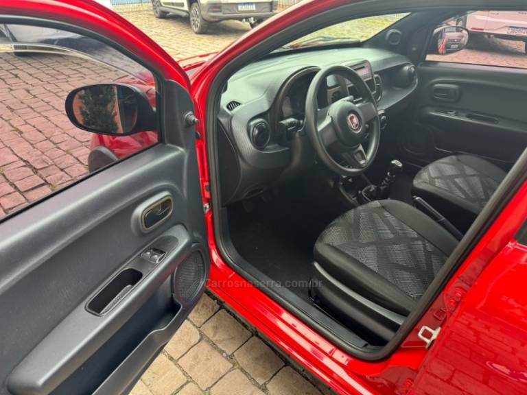 FIAT - MOBI - 2018/2019 - Vermelha - R$ 50.000,00