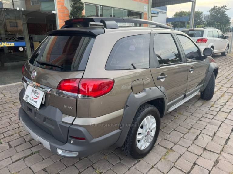 FIAT - PALIO - 2013/2014 - Cinza - R$ 47.000,00