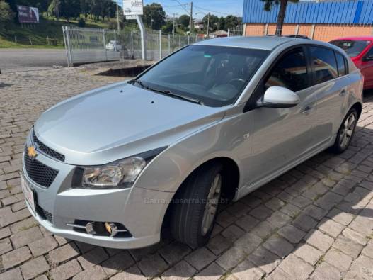 CHEVROLET - CRUZE - 2012/2013 - Prata - R$ 59.000,00