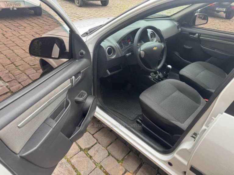 CHEVROLET - CELTA - 2014/2015 - Branca - R$ 36.500,00
