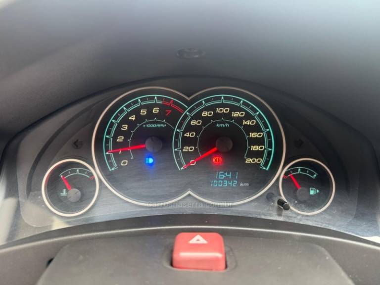 CHEVROLET - CELTA - 2014/2015 - Branca - R$ 36.500,00