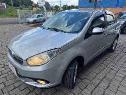 FIAT - SIENA - 2014/2015 - Prata - R$ 45.000,00