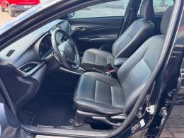 TOYOTA - YARIS - 2020/2021 - Preta - R$ 88.000,00