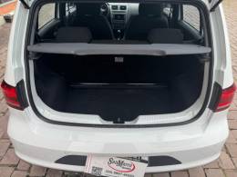 VOLKSWAGEN - FOX - 2018/2019 - Branca - R$ 65.000,00