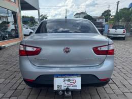 FIAT - SIENA - 2014/2015 - Prata - R$ 45.000,00