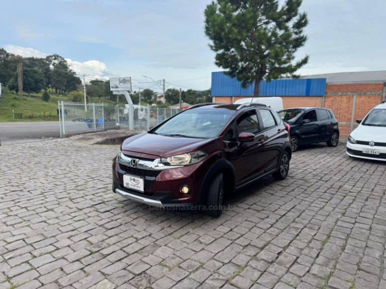 HONDA - WRV - 2018/2019 - Vermelha - R$ 86.000,00
