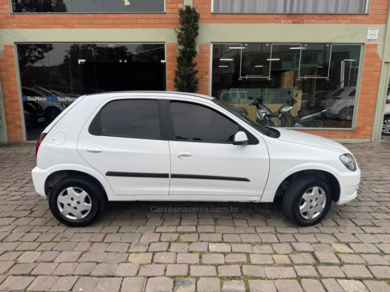 CHEVROLET - CELTA - 2014/2015 - Branca - R$ 36.500,00