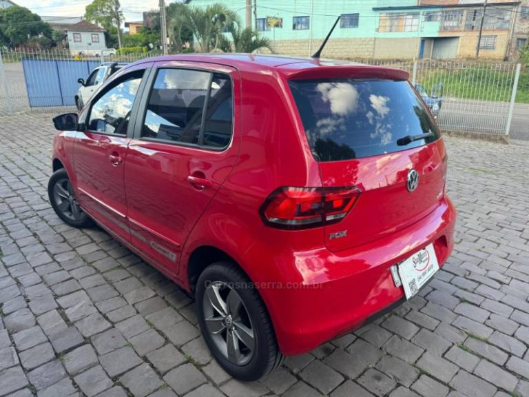 VOLKSWAGEN - FOX - 2019/2020 - Vermelha - R$ 64.000,00