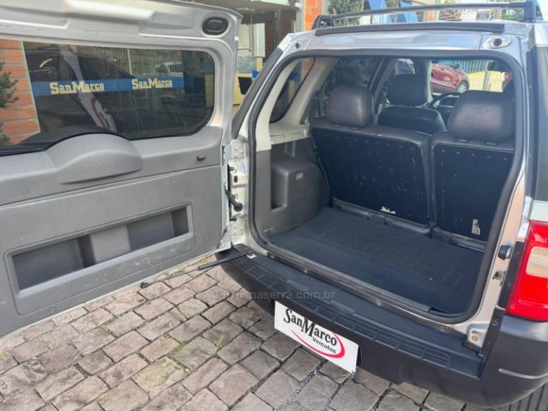 FORD - ECOSPORT - 2005/2006 - Prata - R$ 29.500,00