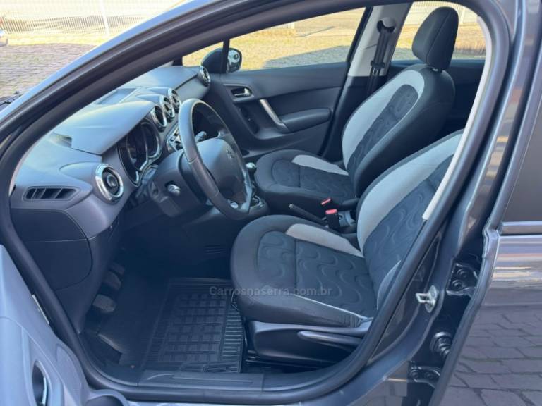 CITROËN - C3 - 2014/2014 - Cinza - R$ 40.500,00
