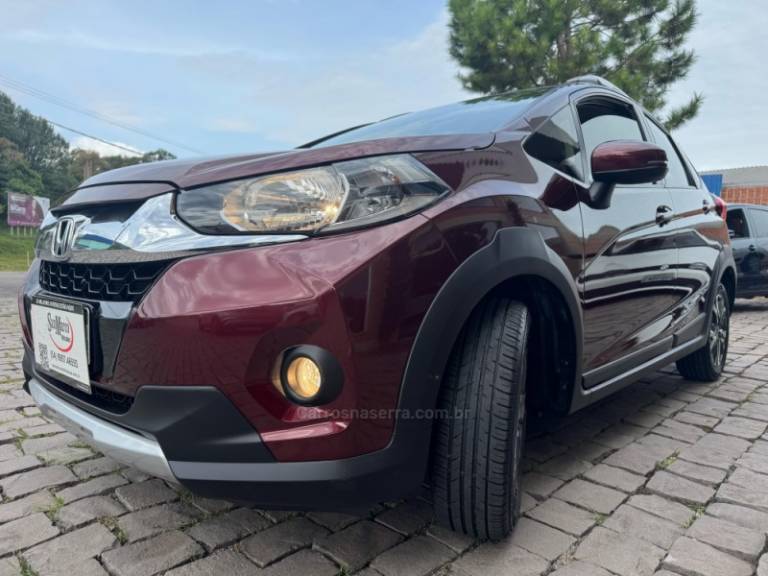 HONDA - WRV - 2018/2019 - Vermelha - R$ 86.000,00