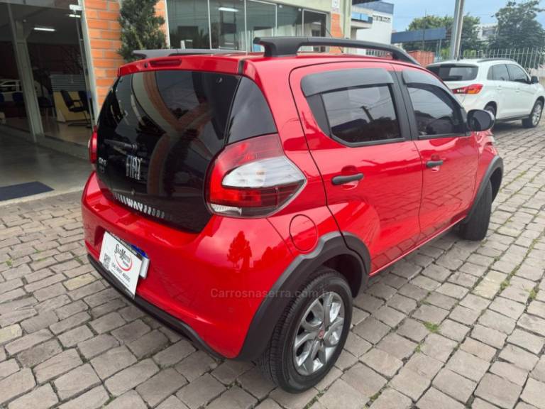 FIAT - MOBI - 2018/2019 - Vermelha - R$ 50.000,00