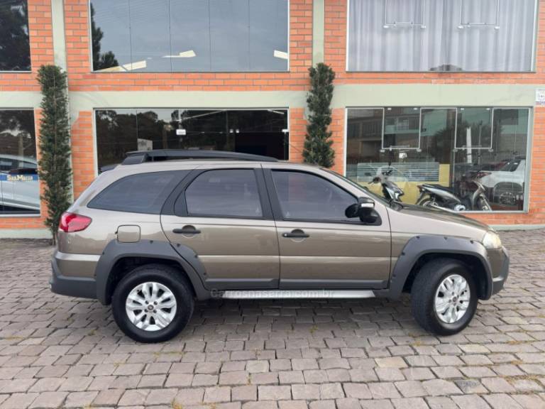 FIAT - PALIO - 2013/2014 - Cinza - R$ 47.000,00
