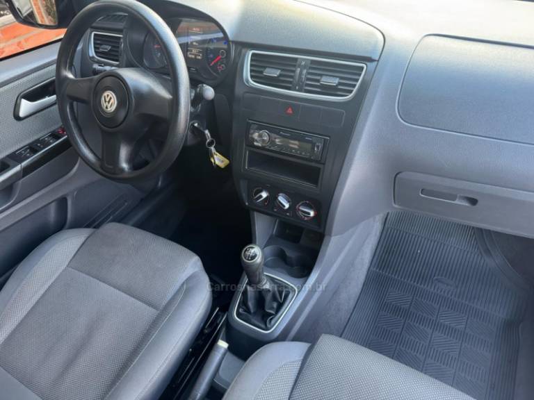 VOLKSWAGEN - FOX - 2010/2011 - Azul - R$ 33.000,00