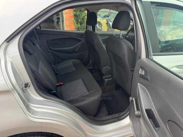FORD - KA - 2017/2018 - Prata - R$ 50.000,00