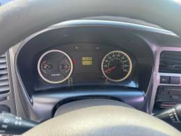 HYUNDAI - HR - 2011/2012 - Branca - R$ 98.000,00