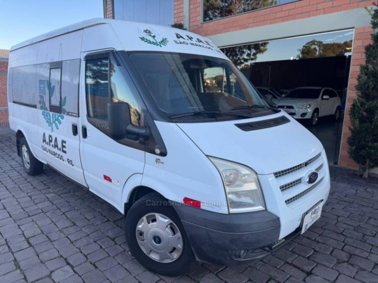 FORD - TRANSIT - 2012/2012 - Branca - R$ 74.000,00