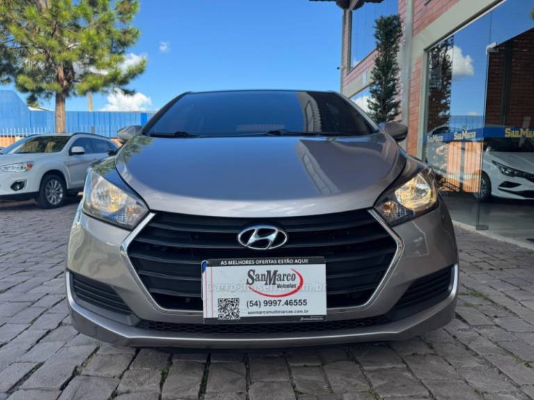 HYUNDAI - HB20 - 2018/2018 - Prata - R$ 58.000,00