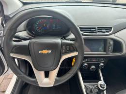CHEVROLET - ONIX - 2017/2018 - Branca - R$ 60.000,00