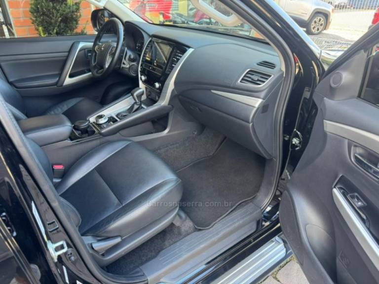 MITSUBISHI - PAJERO SPORT - 2023/2024 - Preta - Sob Consulta