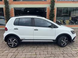 VOLKSWAGEN - FOX - 2018/2019 - Branca - R$ 65.000,00
