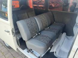 VOLKSWAGEN - KOMBI - 2003/2004 - Branca - R$ 36.000,00