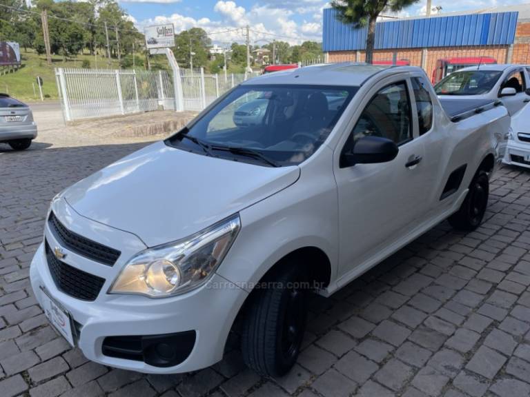 CHEVROLET - MONTANA - 2017/2018 - Branca - R$ 56.000,00