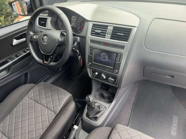 VOLKSWAGEN - FOX - 2018/2019 - Branca - R$ 65.000,00