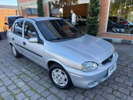 CHEVROLET - CORSA - 2000/2001 - Prata - R$ 14.000,00