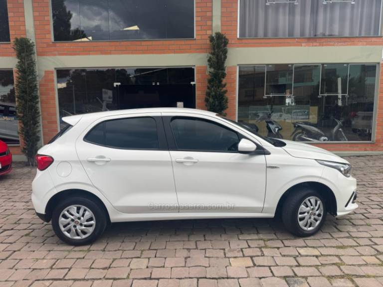 FIAT - ARGO - 2018/2019 - Branca - R$ 55.000,00