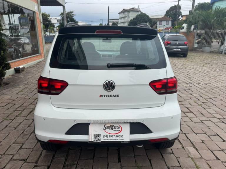 VOLKSWAGEN - FOX - 2018/2019 - Branca - R$ 65.000,00