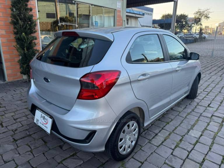 FORD - KA - 2019/2020 - Prata - R$ 51.000,00