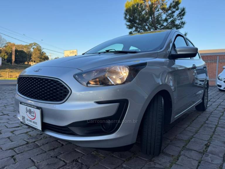 FORD - KA - 2019/2020 - Prata - R$ 51.000,00