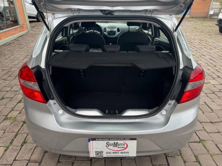 FORD - KA - 2017/2018 - Prata - R$ 50.000,00