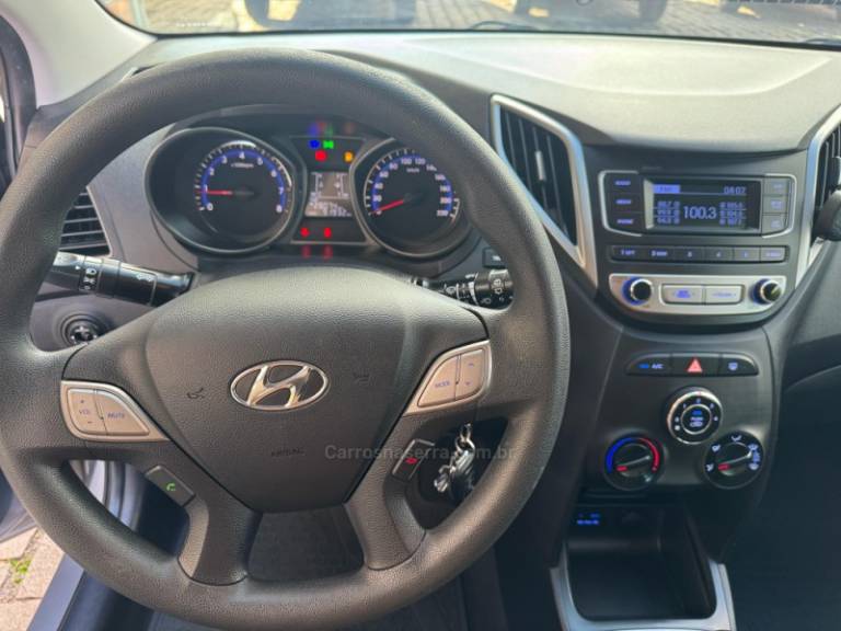 HYUNDAI - HB20 - 2018/2018 - Prata - R$ 58.000,00