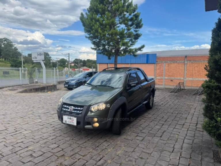 FIAT - STRADA - 2011/2011 - Verde - Sob Consulta