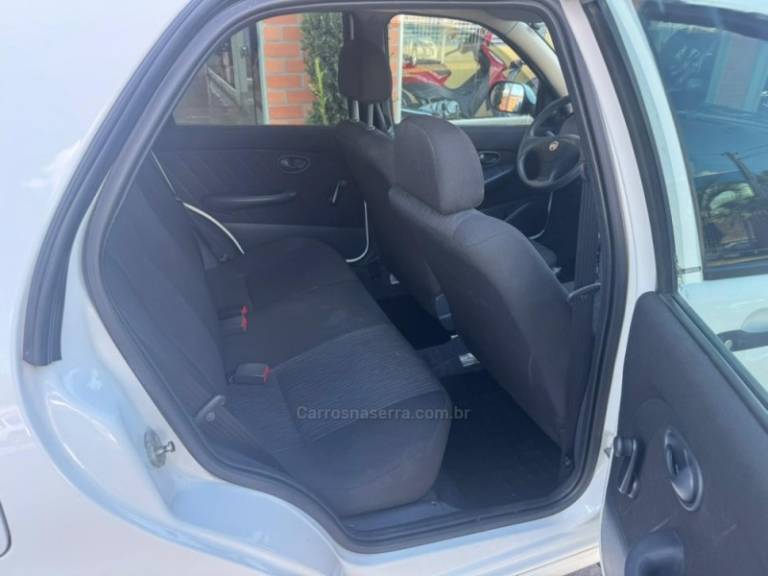 FIAT - PALIO - 2013/2014 - Branca - R$ 34.500,00