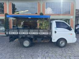 HYUNDAI - HR - 2011/2012 - Branca - R$ 98.000,00