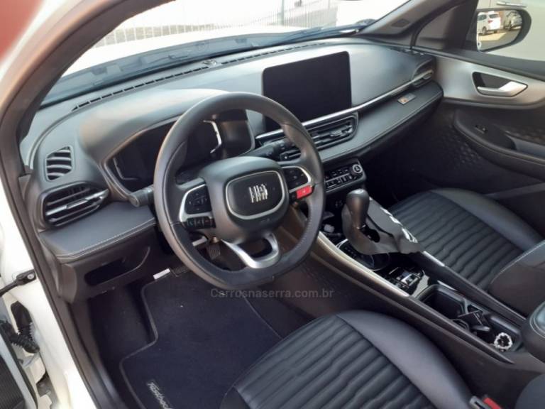 FIAT - FASTBACK - 2023/2024 - Branca - R$ 145.000,00