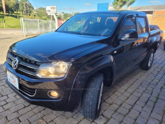 VOLKSWAGEN - AMAROK - 2010/2011 - Preta - R$ 85.000,00
