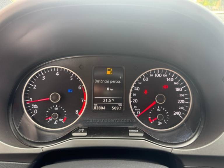 VOLKSWAGEN - FOX - 2018/2019 - Branca - R$ 65.000,00
