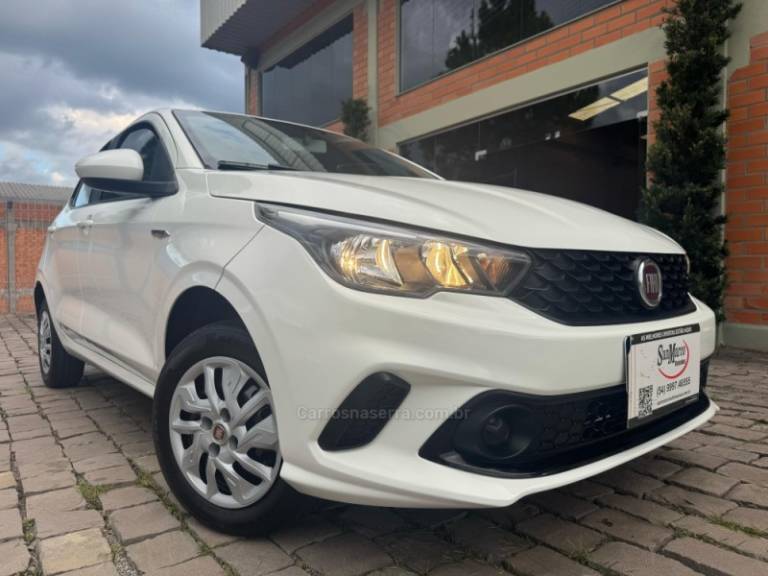 FIAT - ARGO - 2018/2019 - Branca - R$ 55.000,00