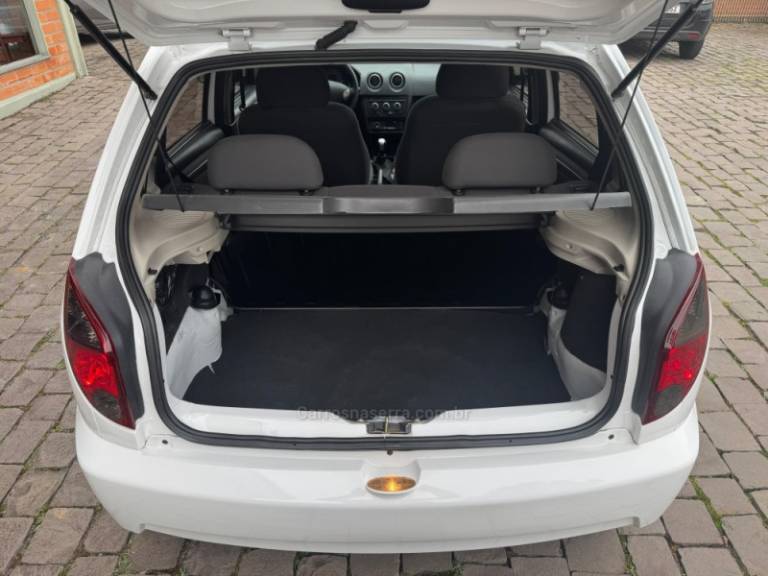 CHEVROLET - CELTA - 2014/2015 - Branca - R$ 36.500,00
