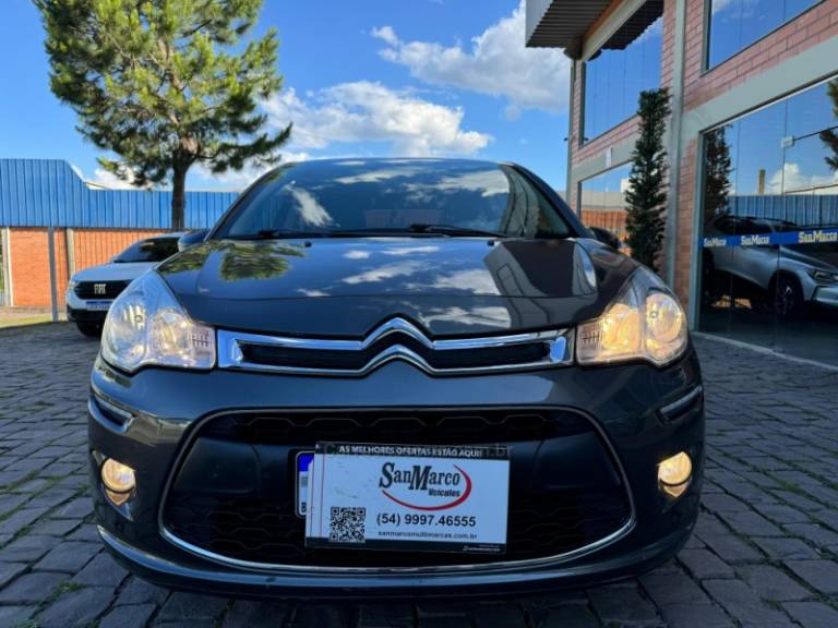CITROËN - C3 - 2014/2014 - Cinza - R$ 40.500,00