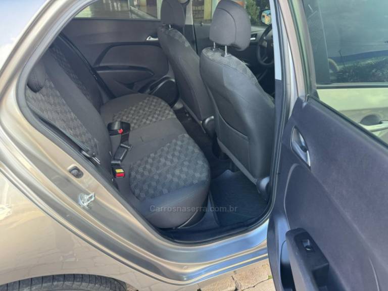 HYUNDAI - HB20 - 2018/2018 - Prata - R$ 58.000,00